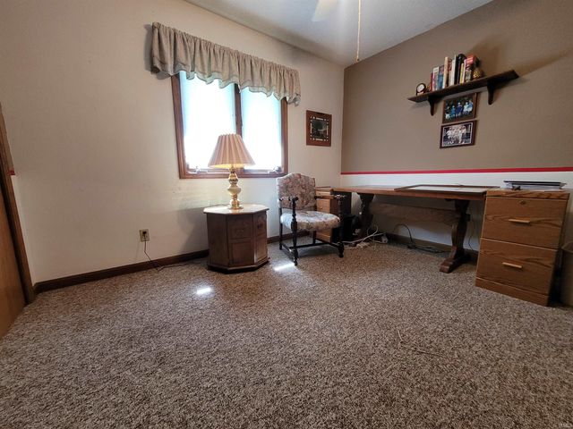 1116 Cherry Hills Drive, Mount Vernon, IN 47620