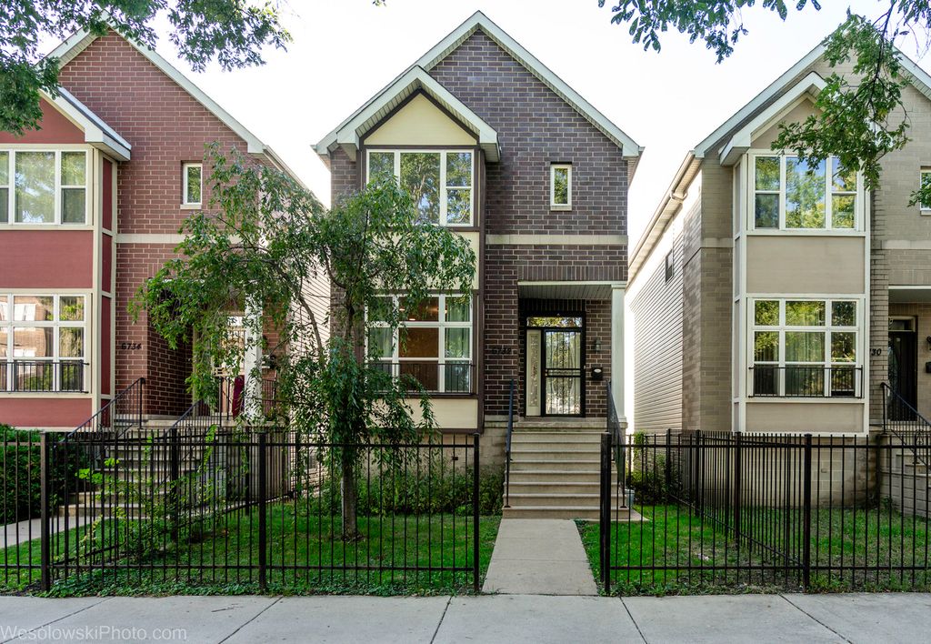 6732 S Dorchester Avenue, Chicago, IL 60637 — exterior