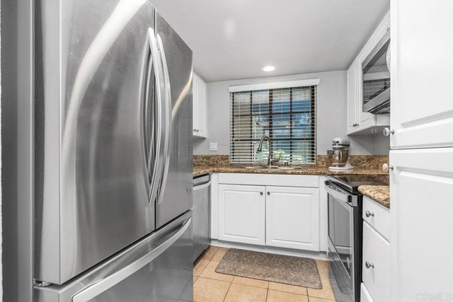 25551 Indian Hill Lane A, Laguna Hills, CA 92653