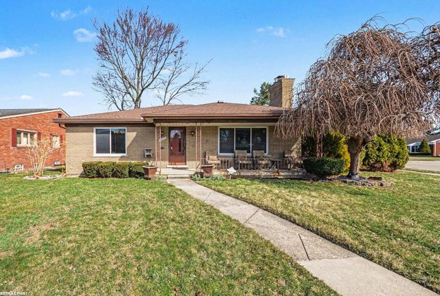 19063 Biscayne Avenue, Eastpointe, MI 48021