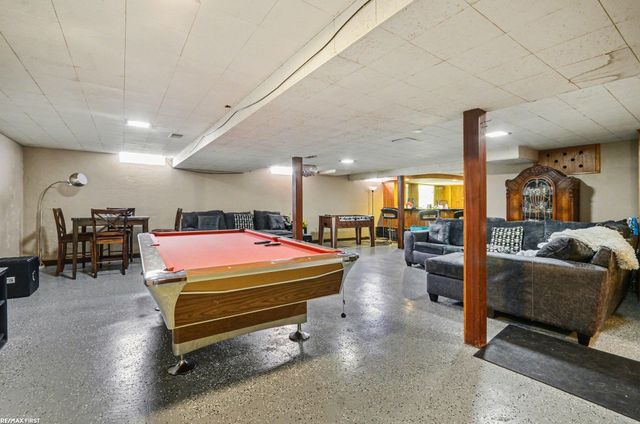 19063 Biscayne Avenue, Eastpointe, MI 48021