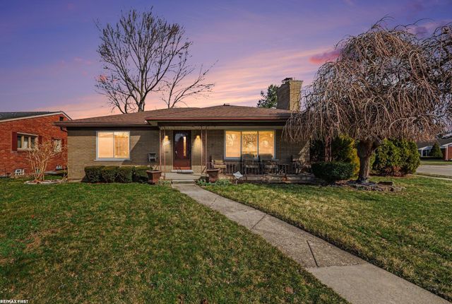 19063 Biscayne Avenue, Eastpointe, MI 48021