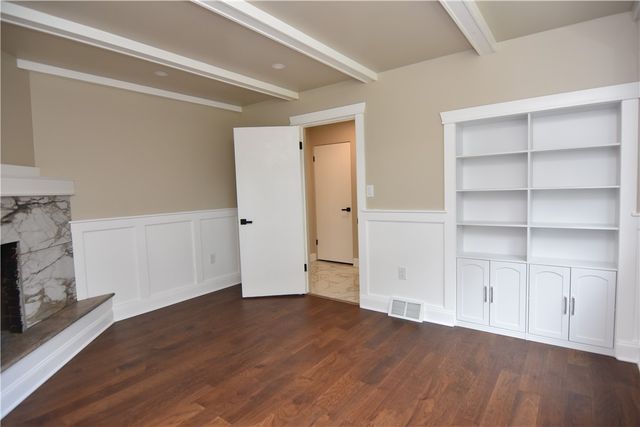 145 Mapledale Dr, Munhall, PA 15120