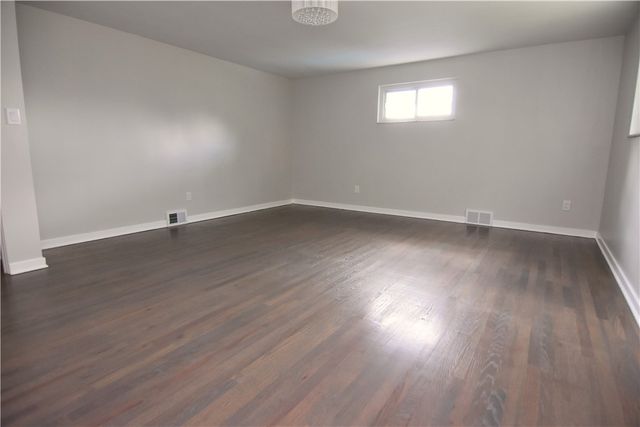 145 Mapledale Dr, Munhall, PA 15120
