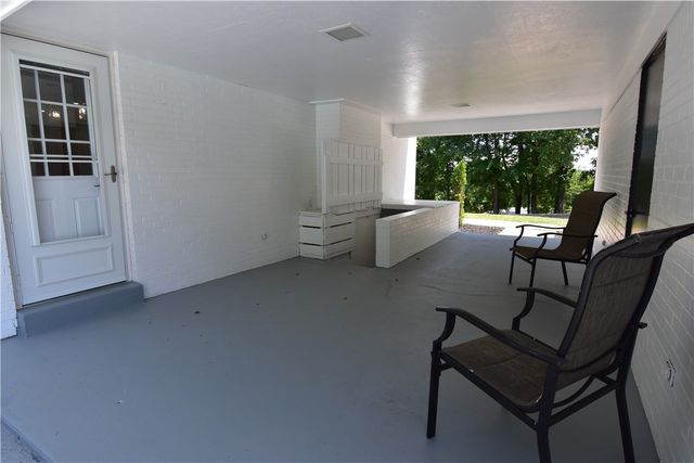 145 Mapledale Dr, Munhall, PA 15120