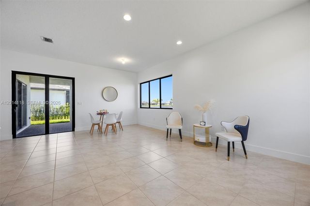 5023 OFANTO, Ave Maria, FL 34142
