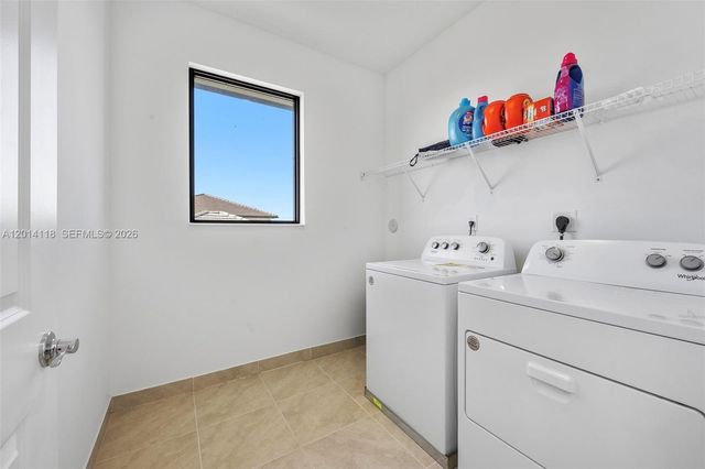 5023 OFANTO, Ave Maria, FL 34142