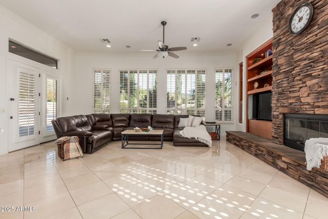 25817 N LAWLER Loop, Phoenix, AZ 85083