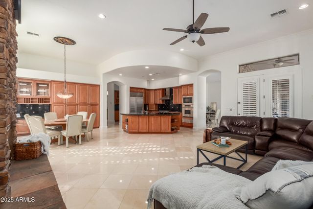 25817 N LAWLER Loop, Phoenix, AZ 85083