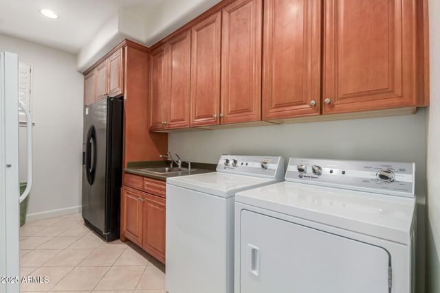 25817 N LAWLER Loop, Phoenix, AZ 85083