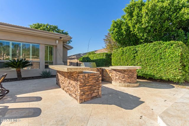 25817 N LAWLER Loop, Phoenix, AZ 85083