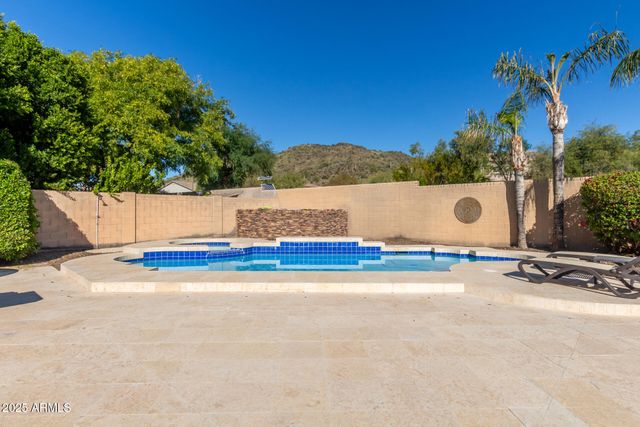25817 N LAWLER Loop, Phoenix, AZ 85083