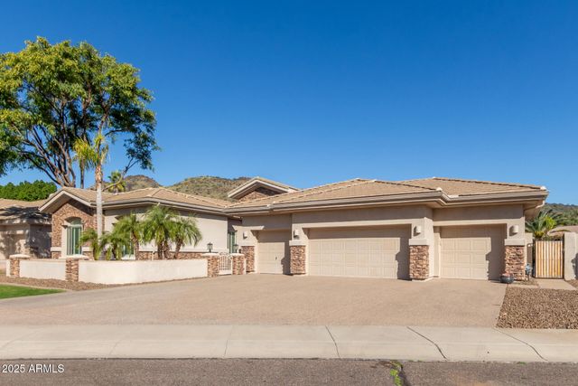 25817 N LAWLER Loop, Phoenix, AZ 85083