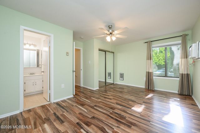 178 Amberly Drive A, Manalapan, NJ 07726