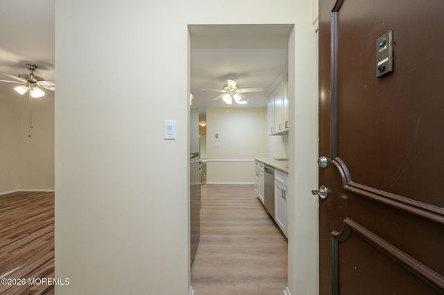 178 Amberly Drive A, Manalapan, NJ 07726