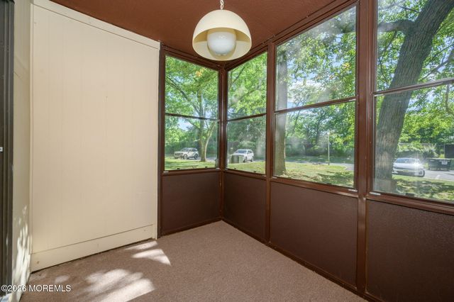 178 Amberly Drive A, Manalapan, NJ 07726