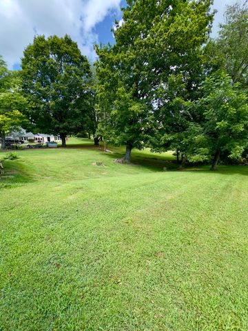 7120 N Hwy 127, Albany, KY 42602