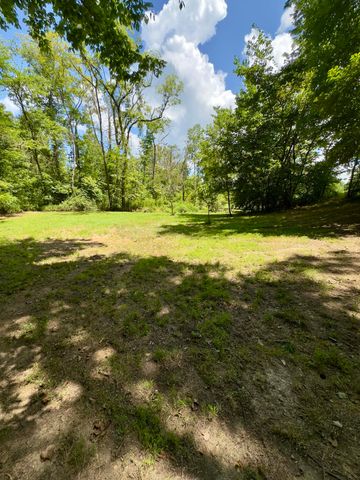 7120 N Hwy 127, Albany, KY 42602