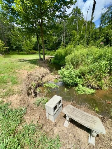 7120 N Hwy 127, Albany, KY 42602