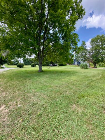 7120 N Hwy 127, Albany, KY 42602