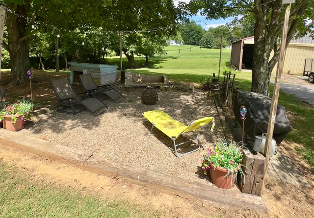 7120 N Hwy 127, Albany, KY 42602