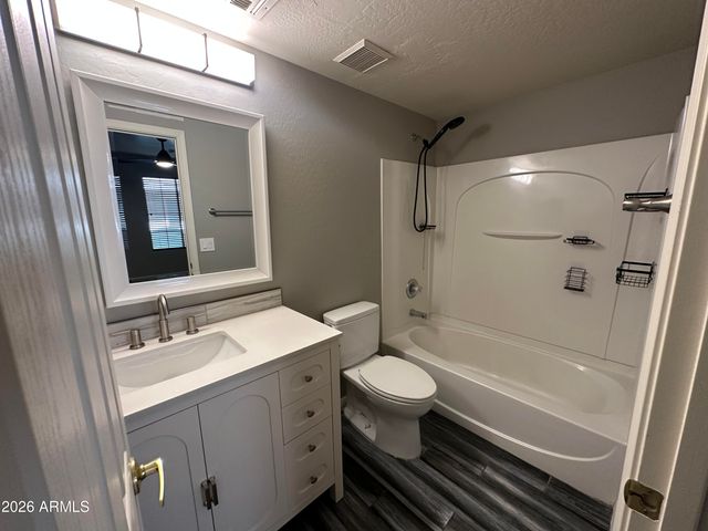 9233 E NEVILLE Avenue 1132, Mesa, AZ 85209