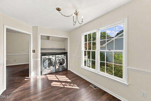 7105 Kinross Drive, Raleigh, NC 27613