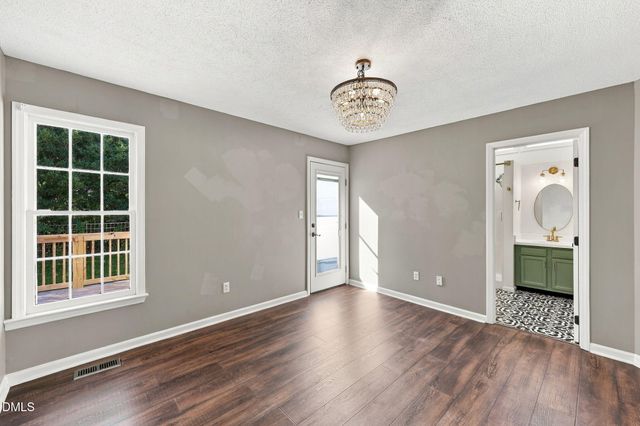 7105 Kinross Drive, Raleigh, NC 27613