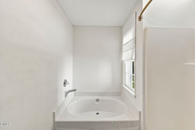 7105 Kinross Drive, Raleigh, NC 27613