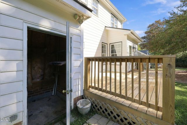 7105 Kinross Drive, Raleigh, NC 27613