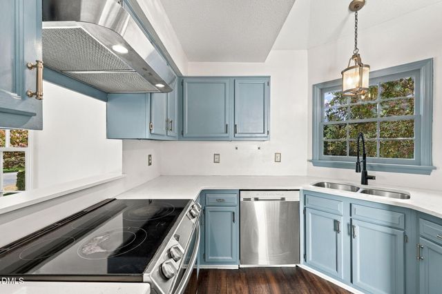 7105 Kinross Drive, Raleigh, NC 27613