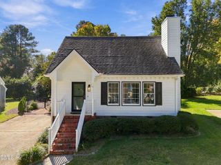 7105 Kinross Drive, Raleigh, NC 27613