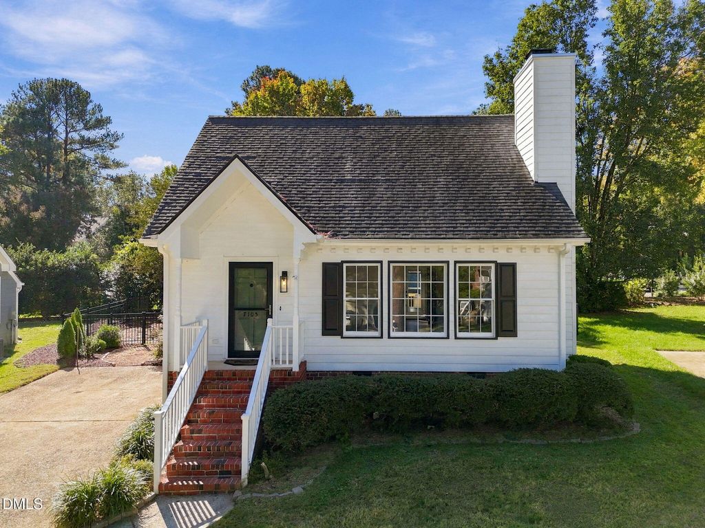 7105 Kinross Drive, Raleigh, NC 27613