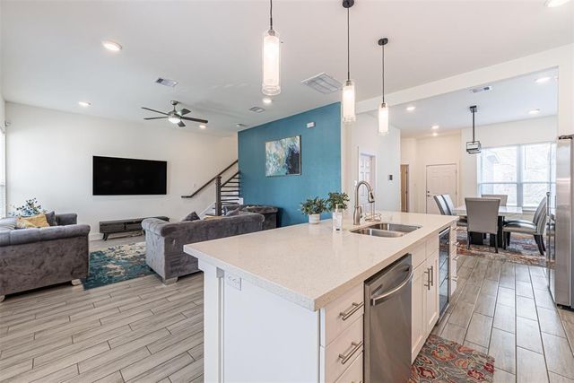 4618 Cashel Glen Drive, Houston, TX 77069