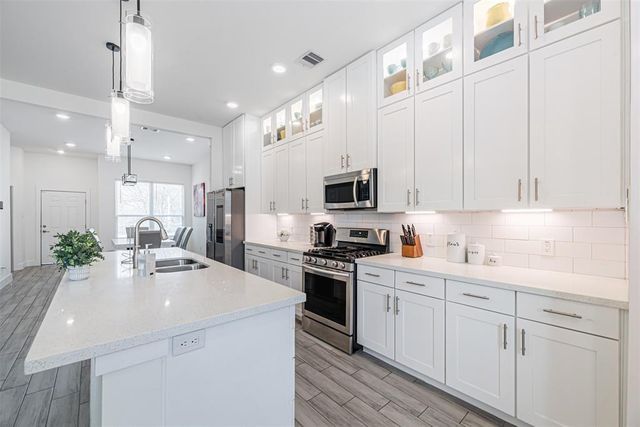 4618 Cashel Glen Drive, Houston, TX 77069