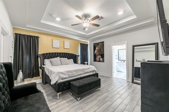 4618 Cashel Glen Drive, Houston, TX 77069