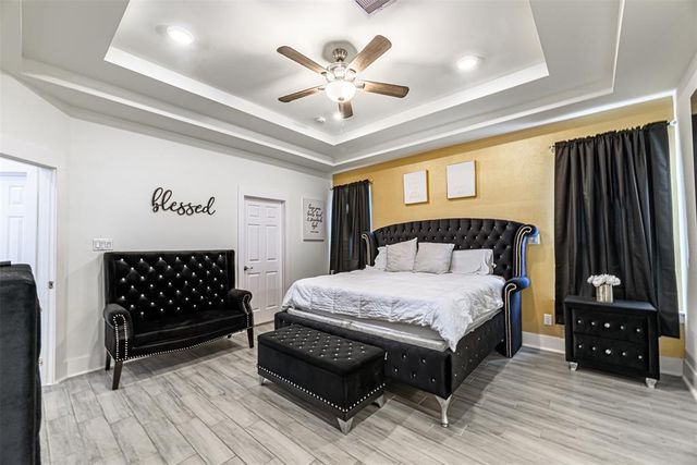 4618 Cashel Glen Drive, Houston, TX 77069