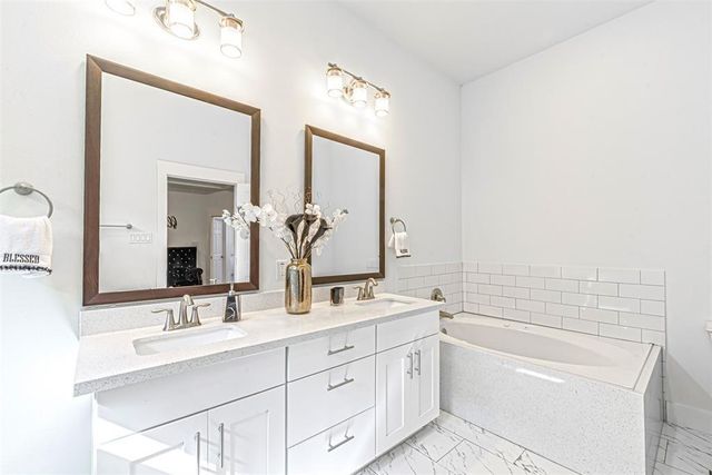 4618 Cashel Glen Drive, Houston, TX 77069