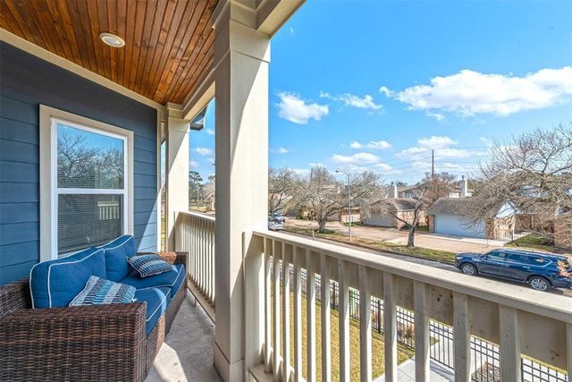 4618 Cashel Glen Drive, Houston, TX 77069