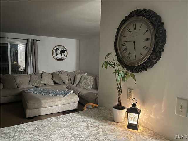 6105 Gillette Road, Cicero, NY 13039