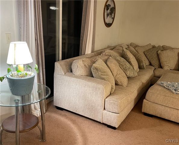 6105 Gillette Road, Cicero, NY 13039