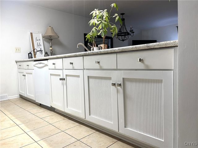 6105 Gillette Road, Cicero, NY 13039