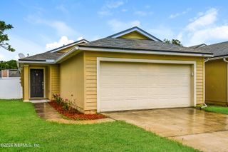 8597 JULIA MARIE Circle, Jacksonville, FL 32210