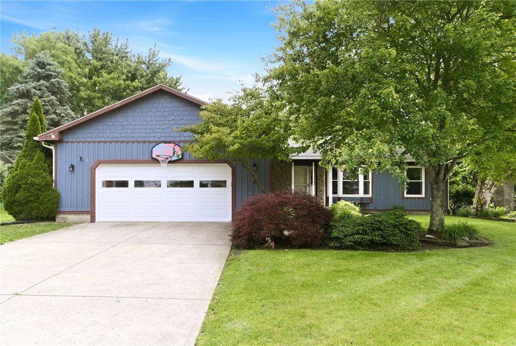 104 W Ellis Drive, Waynesville, OH 45068