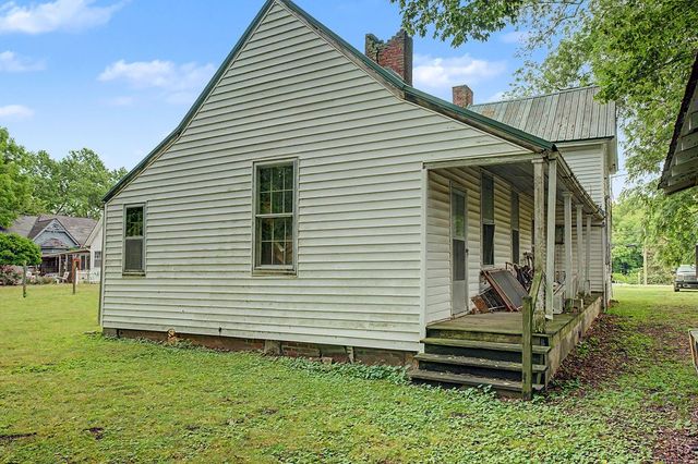 338 W Park St, Guthrie, KY 42234