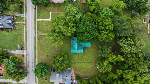 338 W Park St, Guthrie, KY 42234
