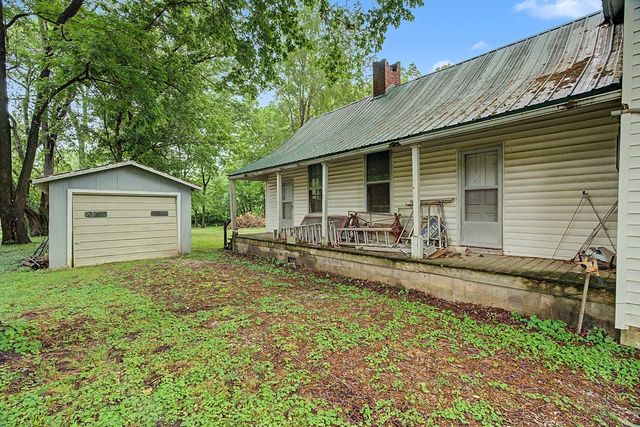 338 W Park St, Guthrie, KY 42234