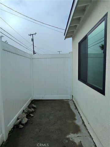 5130 E Burnett A, Long Beach, CA 90815