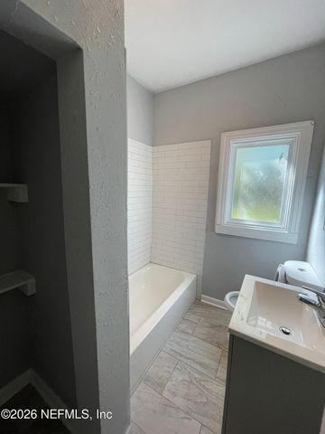 619 LINWOOD Avenue, Jacksonville, FL 32206