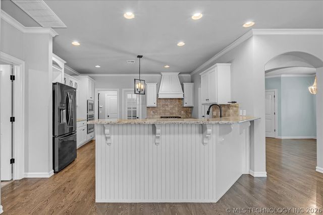 6057 E 144th Street S, Bixby, OK 74008
